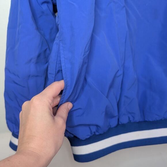 Los Angeles Dodgers Peña V-Neck Pullover Windbreaker in Dodger Blue, Size Small - Picture 3 of 5